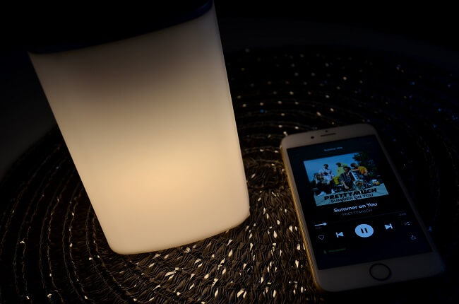 Akku Lampe Bluetooth Verbindung Musik abspielen