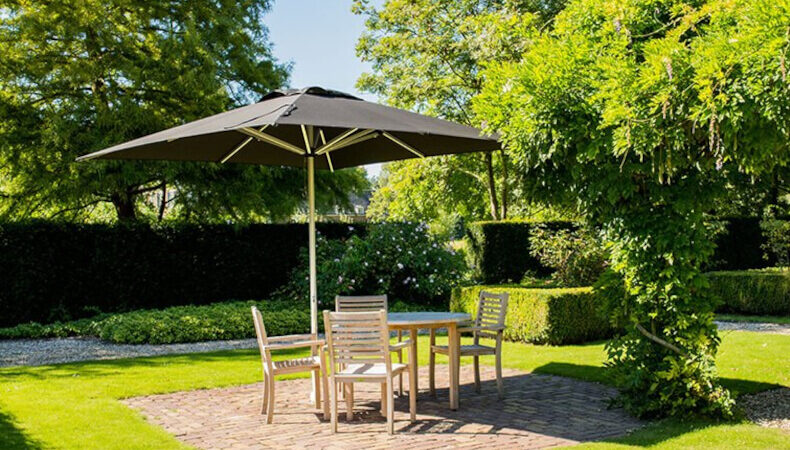 Sonnenschirme für den Garten – Darauf solltest du beim Kauf achten
