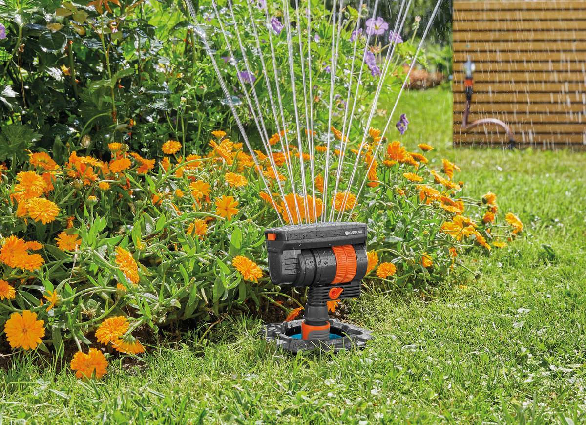 Gardena Starter-Set Pipeline Garten markenbaumarkt24 Sprinkler praktischen Set Rasenbewässerung Gartensprinkler & & | | Regner Viereckregner, Freizeit Gartenbewässerung im mit Rasensprenger, | 